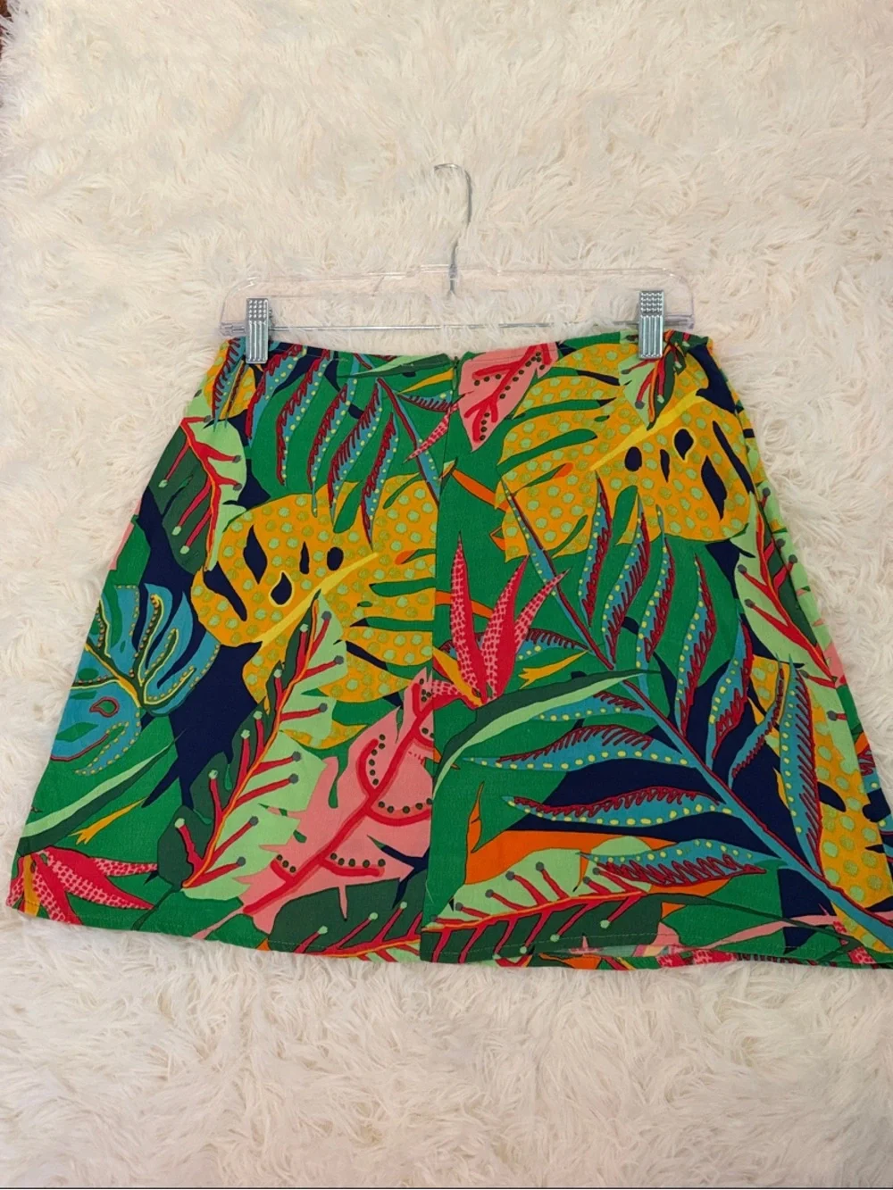 Green Tropical Print Skirt - Picture 2 of 7